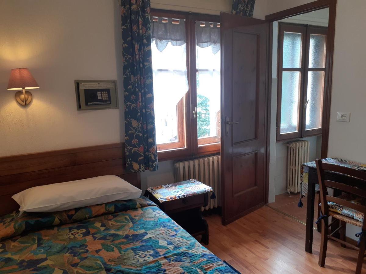 Hotel Villa Cary Sauze D'Oulx Bagian luar foto
