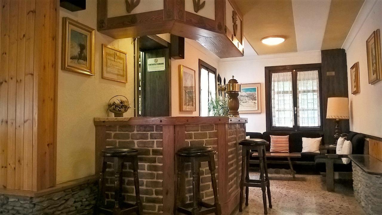 Hotel Villa Cary Sauze D'Oulx Bagian luar foto