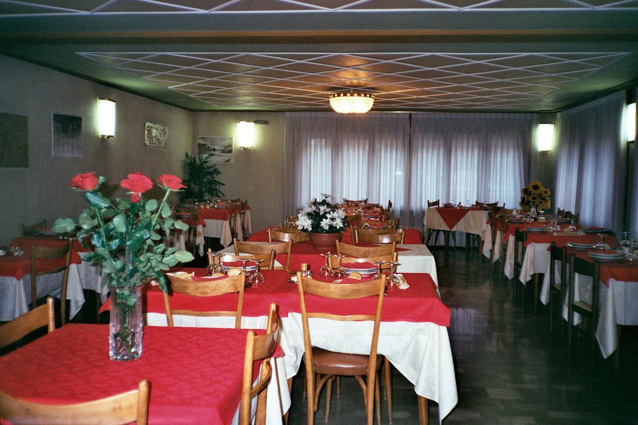 Hotel Villa Cary Sauze D'Oulx Bagian luar foto